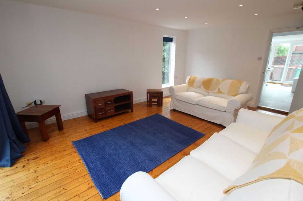 Property photo 1 of 27