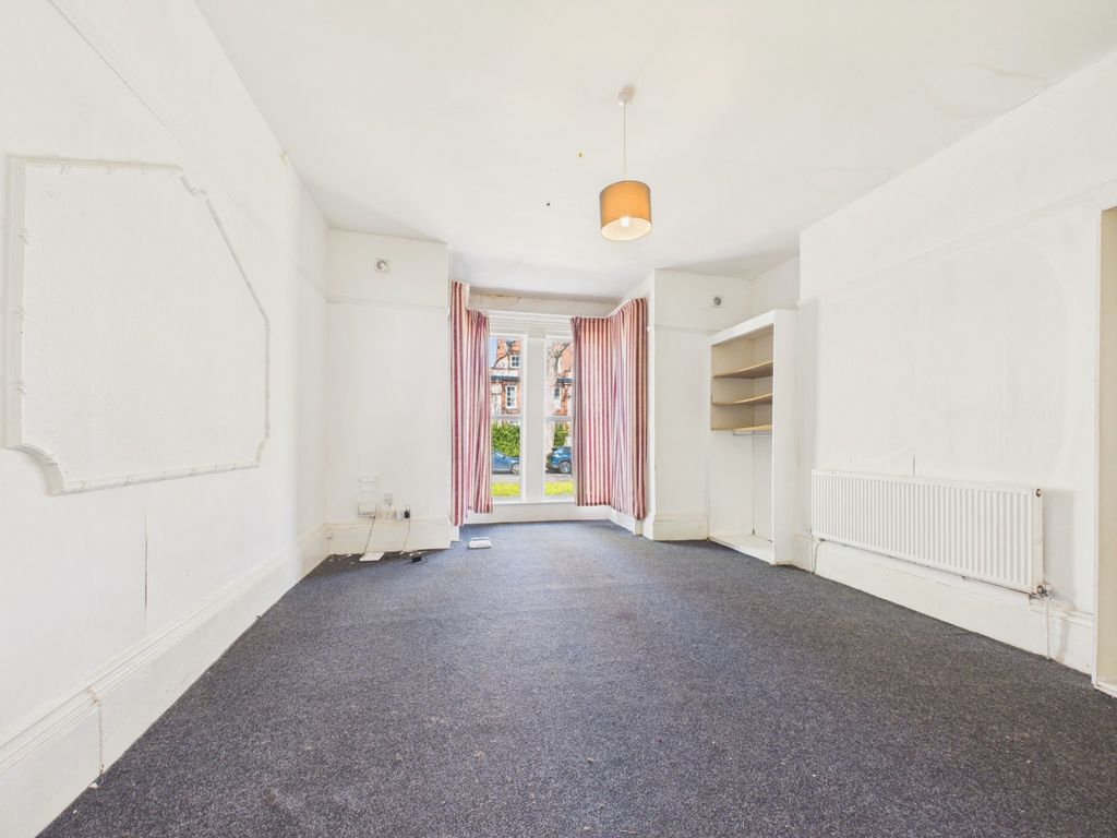 Property photo 2 of 26 5058834