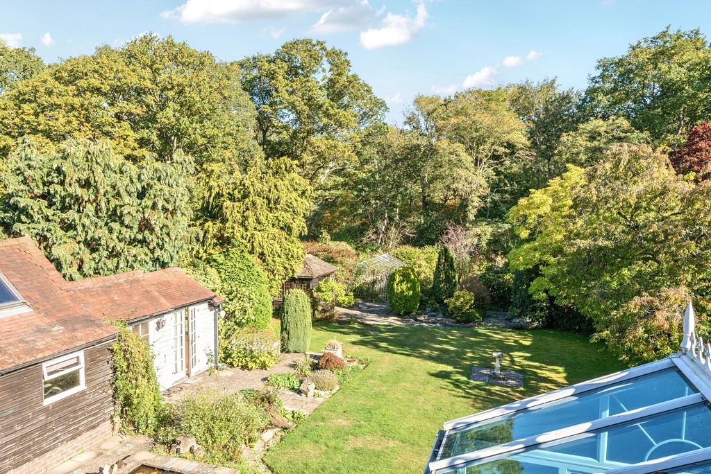 Property photo 3 of 19 Garden