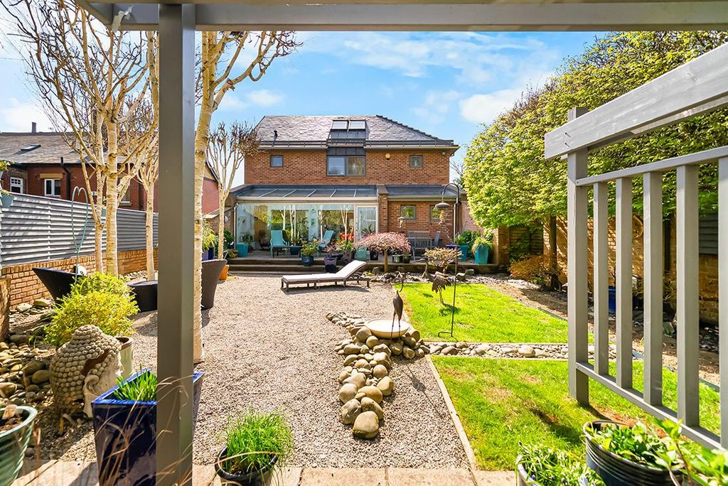 Property photo 3 of 19