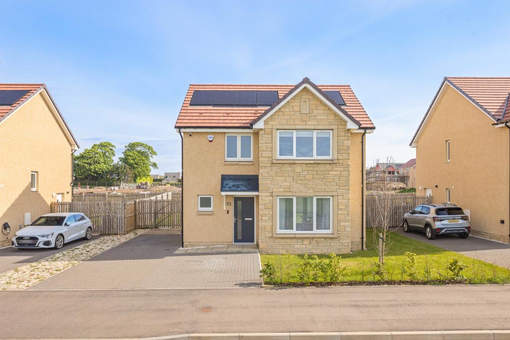 Property photo 1 of 32