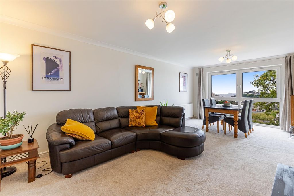 Property photo 3 of 24 A09 - 16 St Ives Court Furzehill Road Torquay - 26