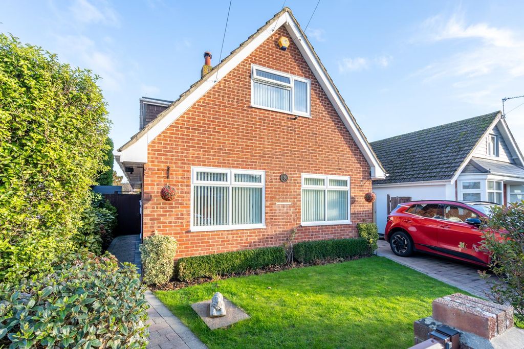 Property photo 1 of 17 Front.Jpg