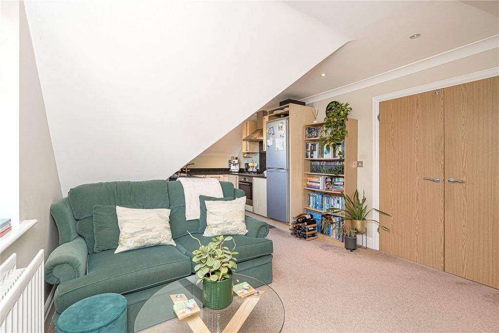 Property photo 3 of 12 Picture No. 15