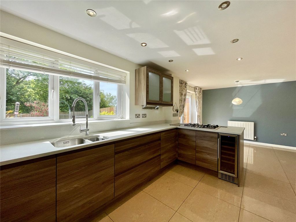 Property photo 3 of 30 Picture No. 24