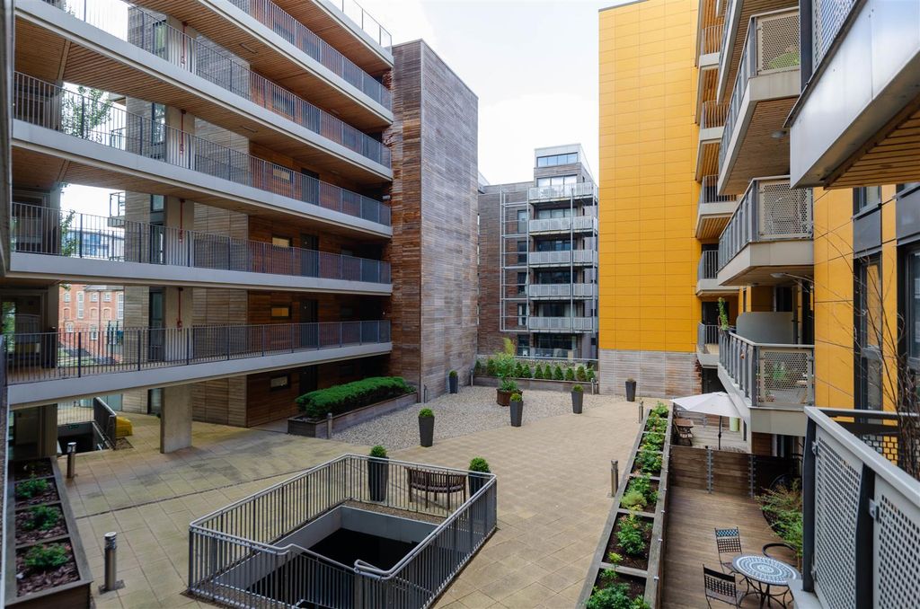 Property photo 2 of 9 Whekyqbhqemaqsbdax1Ukw.Jpg