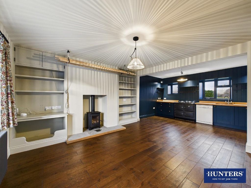 Property photo 2 of 19 Living Room