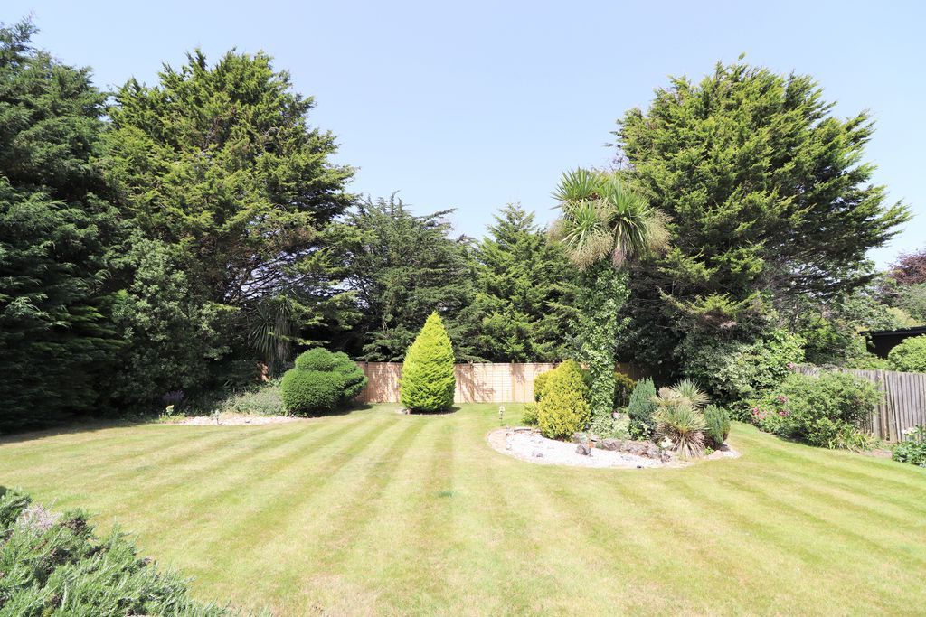Property photo 2 of 32 Photo 7