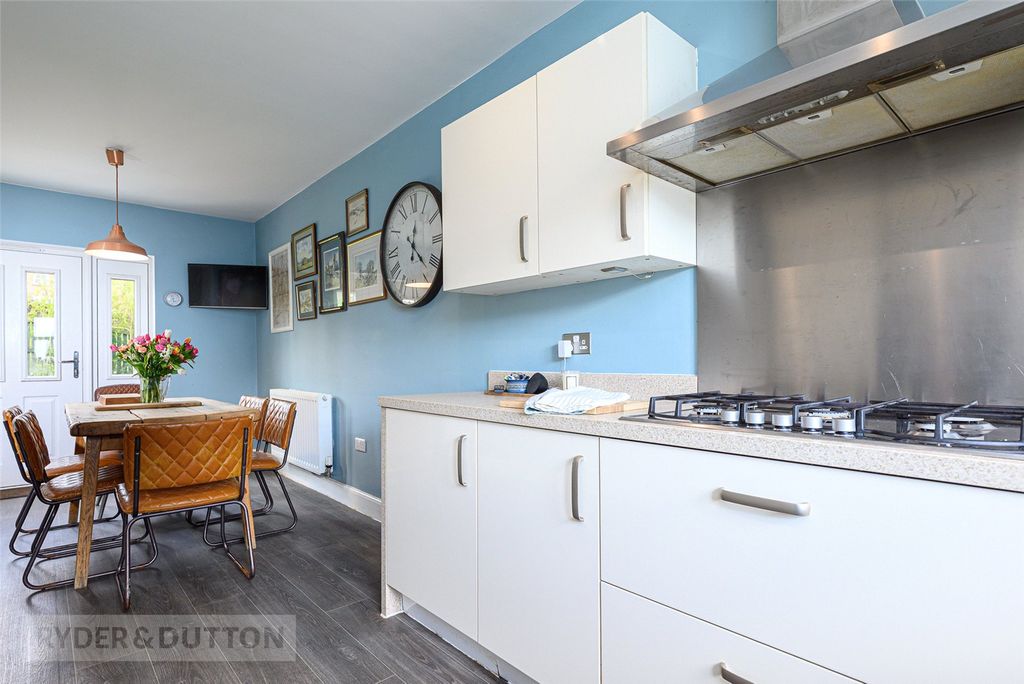 Property photo 3 of 24 Kitchen Diner