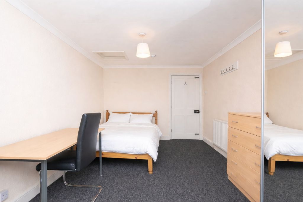 5 bed flat to rentQueens Road, Clifton BS8 photo 5