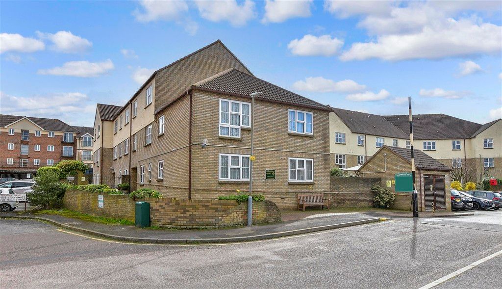 Property photo 3 of 8 External (Web)