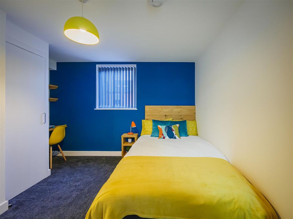 Property photo 1 of 18 P1280382-Hdr.Jpg