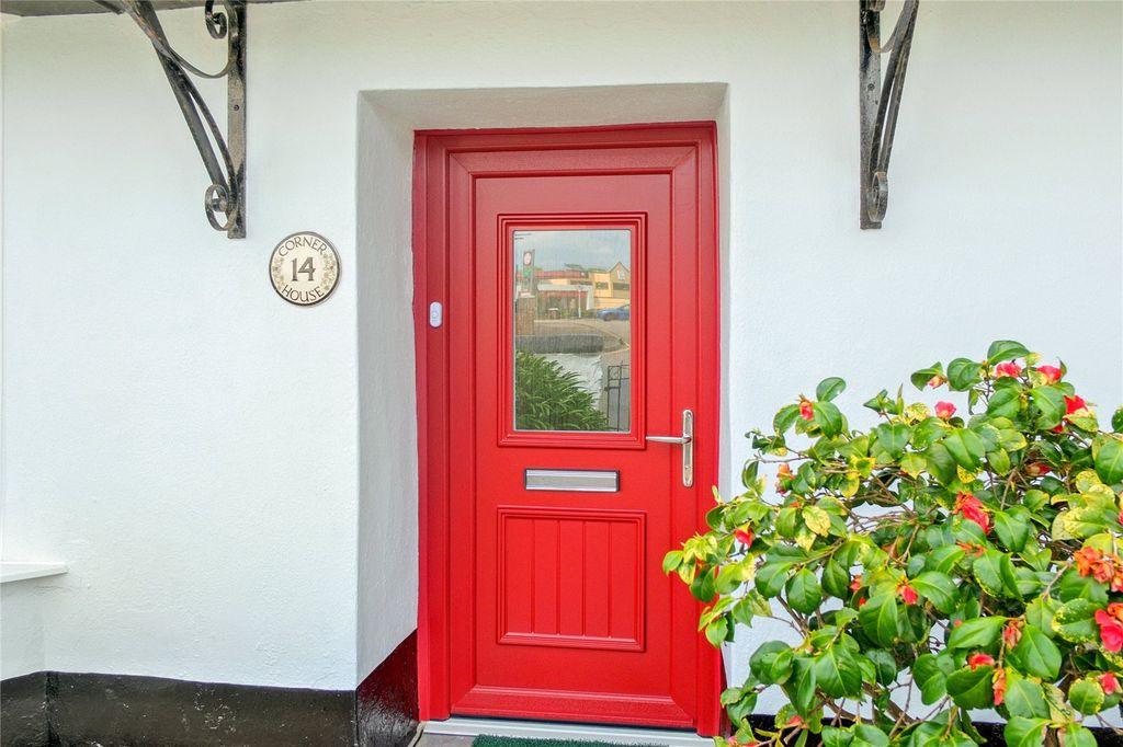 Property photo 3 of 26 Picture No. 29