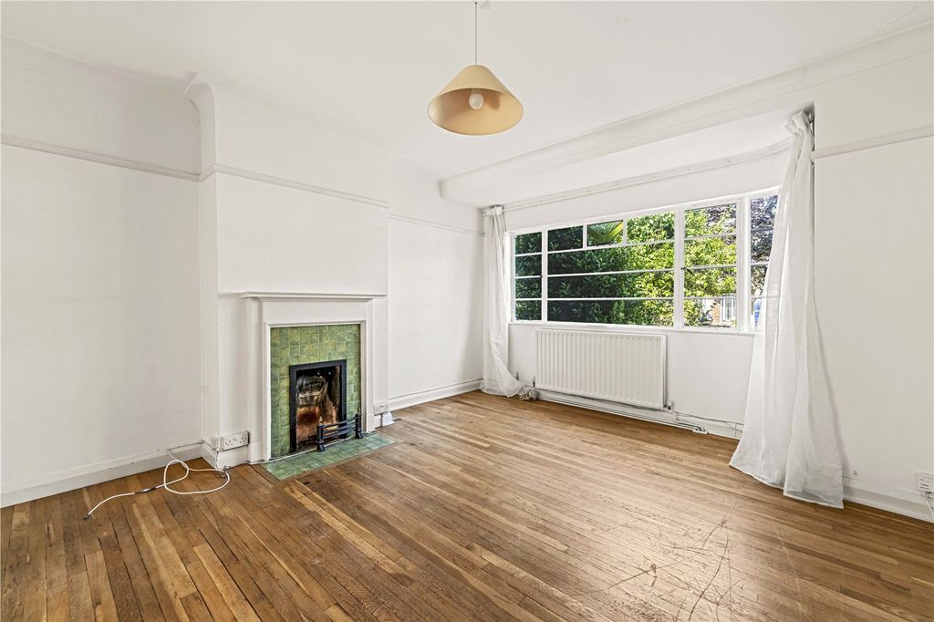 Property photo 2 of 16 Picture No. 63