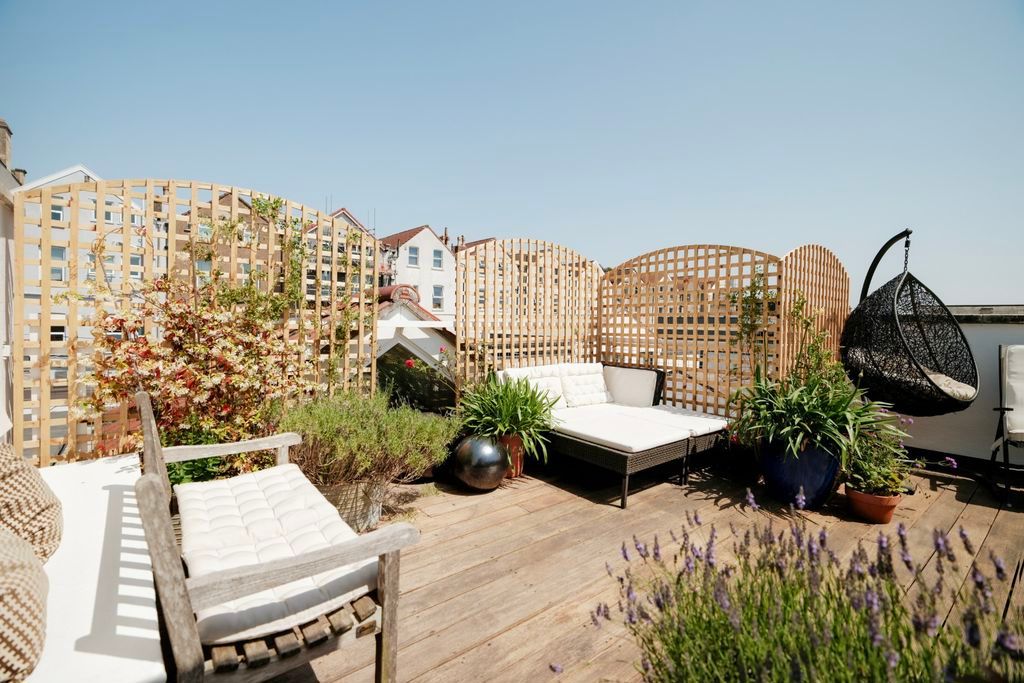 Property photo 3 of 19 Roof Terrace