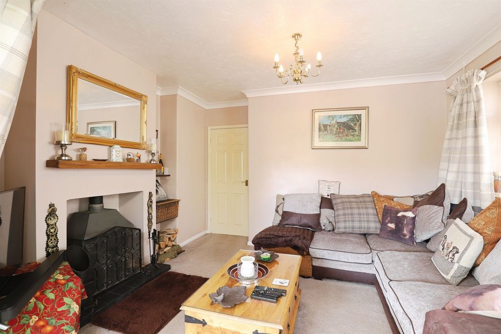 Property photo 2 of 16