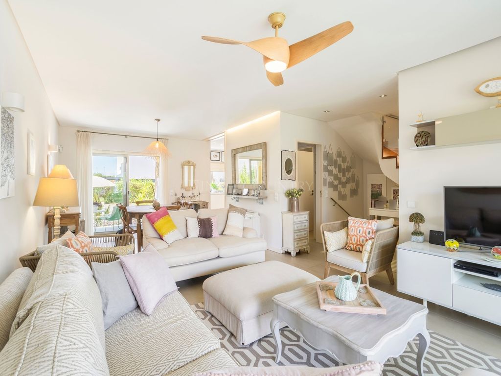 Property photo 2 of 30