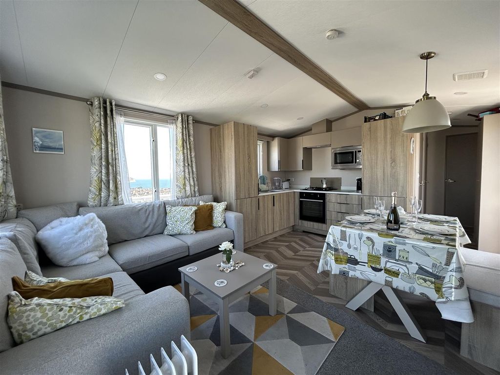 Property photo 2 of 11 Img_6867.Jpeg