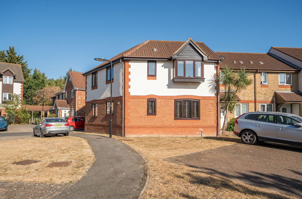 Property photo 1 of 14 1502921-9-6A83156...