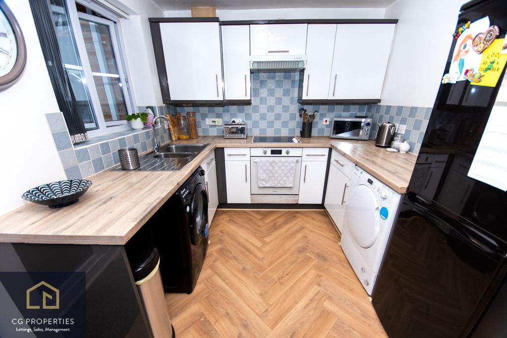 Property photo 2 of 14