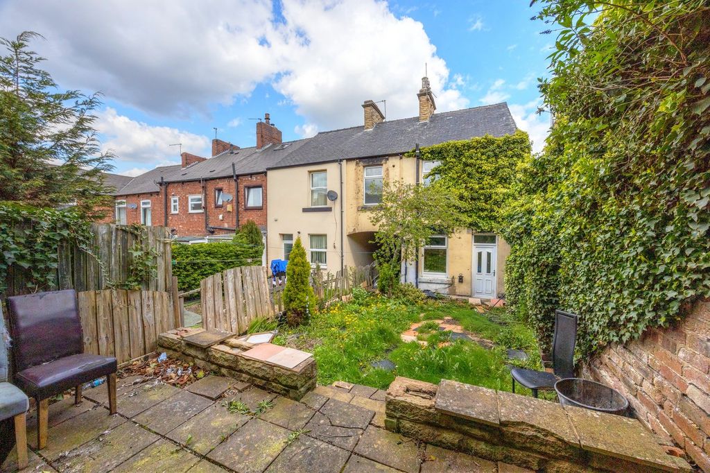 Property photo 2 of 12