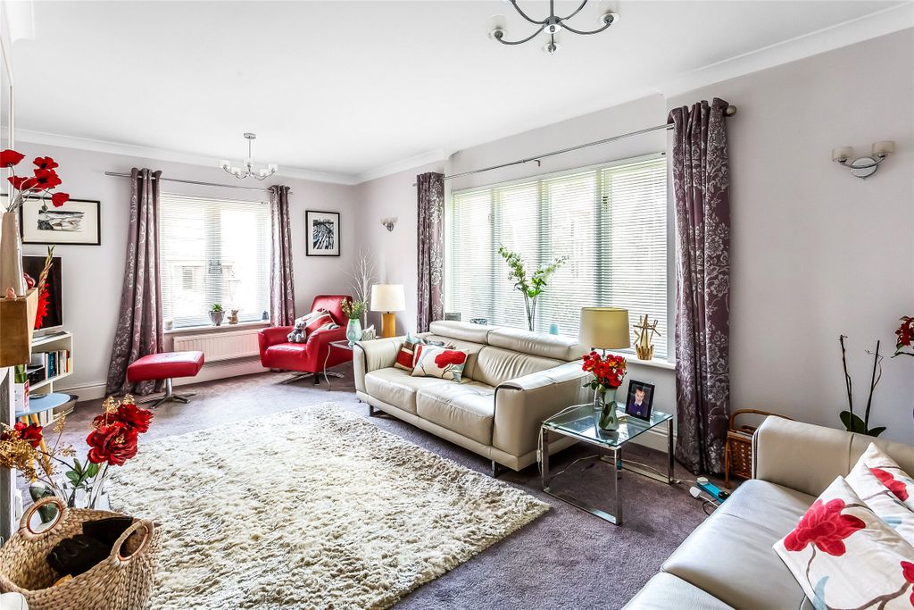 Property photo 2 of 22 Picture No. 03