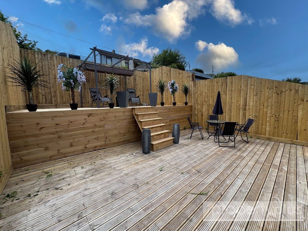 Property photo 1 of 16 Picture No. 05
