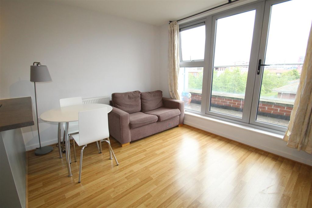 Property photo 1 of 15 Living Space