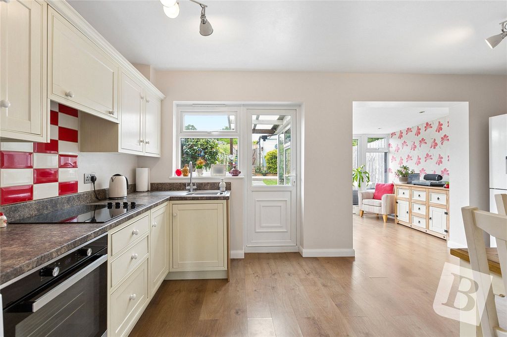 Property photo 3 of 21 Kitchen / Diner