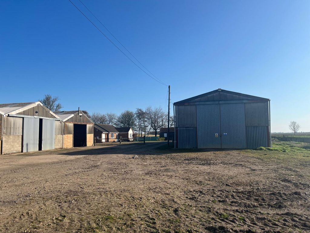 Property photo 2 of 11