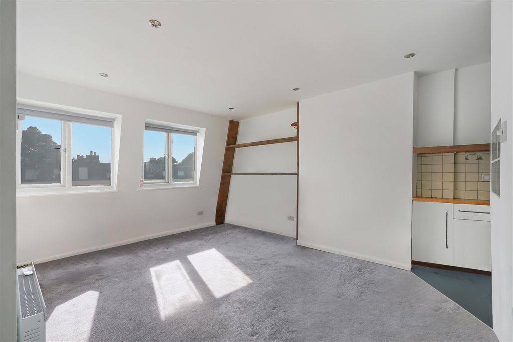 Property photo 2 of 10 9, 134 Sinclair Road - x9Zwxmjvfbxmgzvbxgh4.Jpg