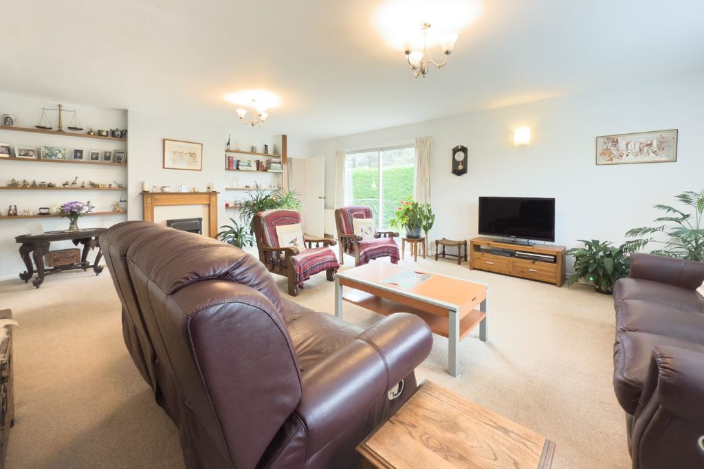 Property photo 3 of 27 4401026