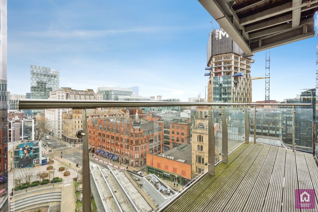 Property photo 3 of 17 Picture No. 16