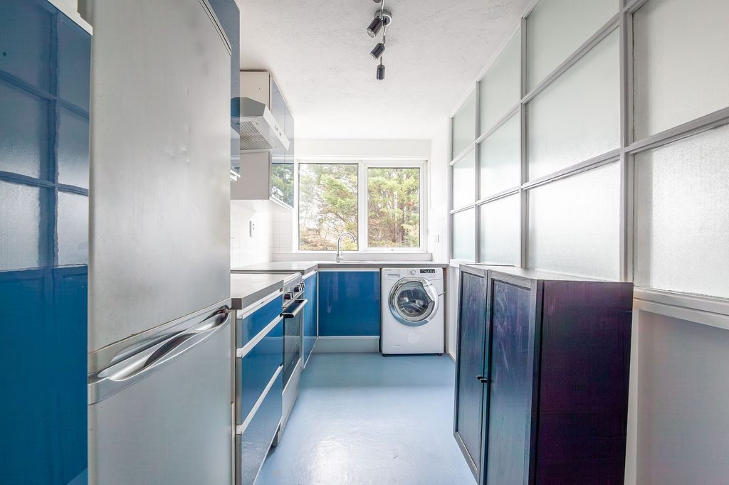 Property photo 3 of 16 Kitchen