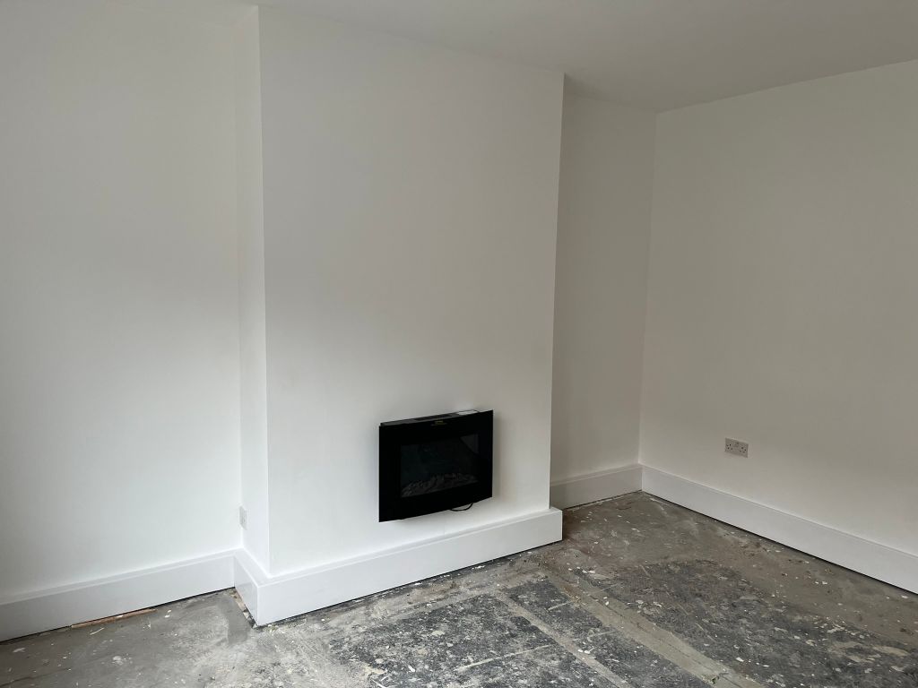 Property photo 2 of 7 Living Room