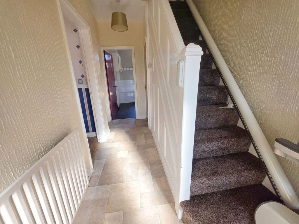 Property photo 2 of 21