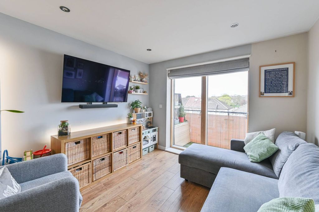 Property photo 3 of 9