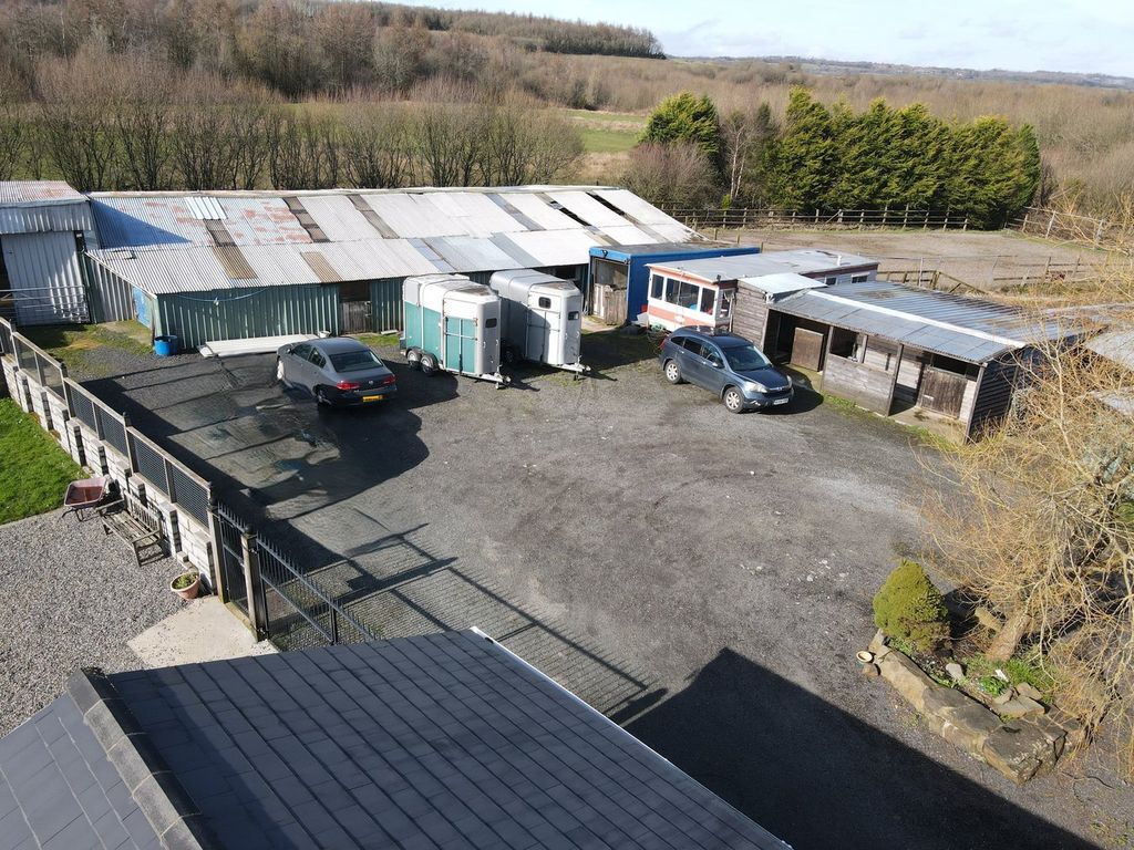 Property photo 2 of 46