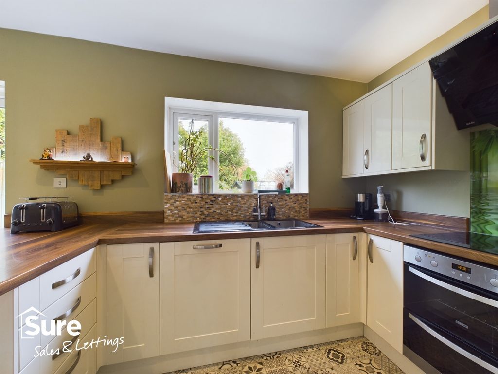 Property photo 1 of 27 3570540