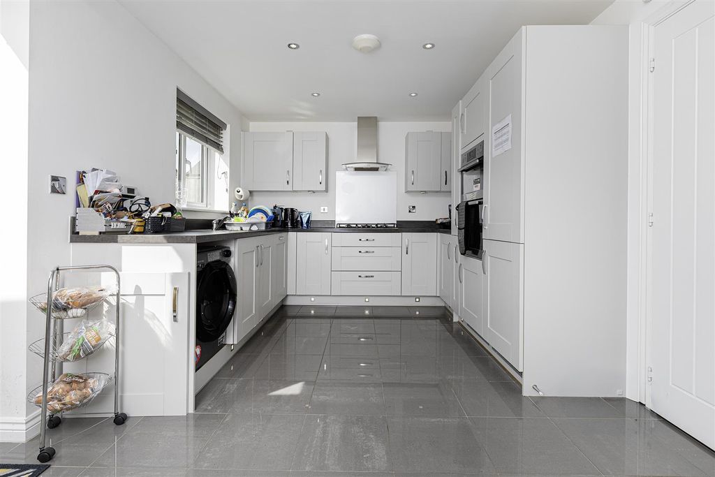Property photo 3 of 37 Dining Kitchen