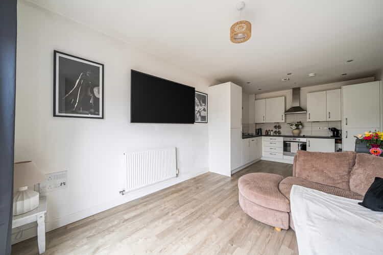 Property photo 3 of 21