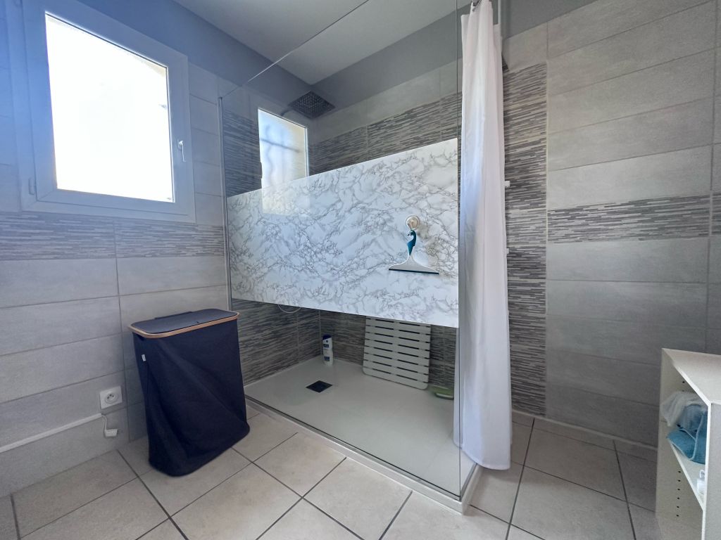 Property photo 3 of 26