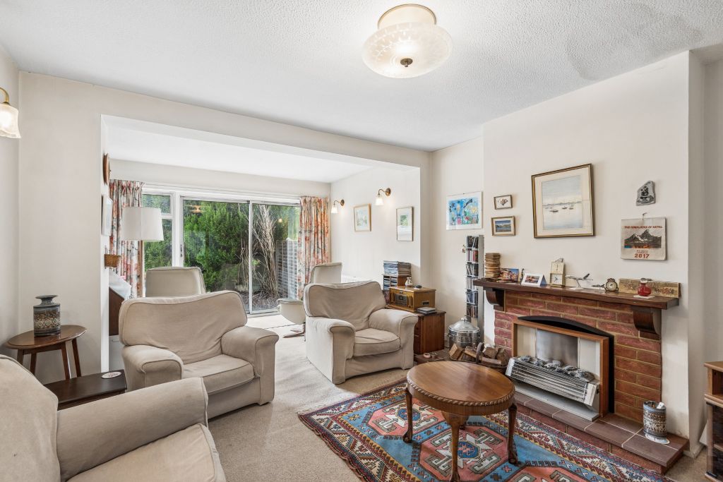 Property photo 2 of 13