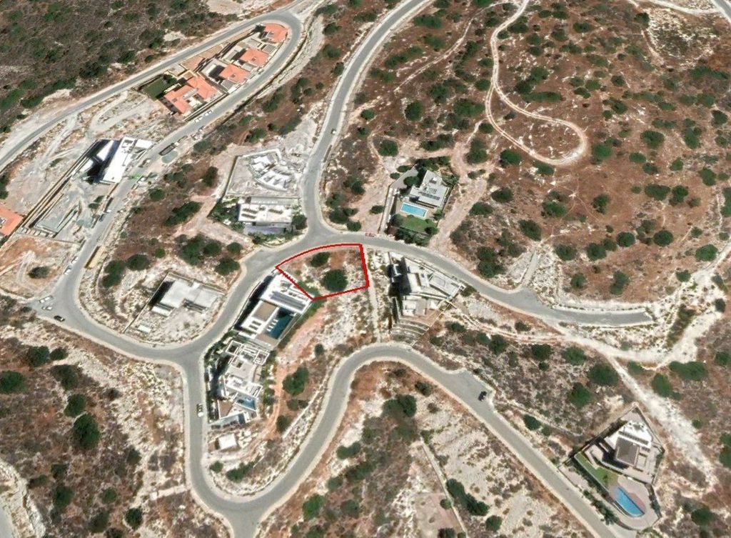 Property photo 1 of 1