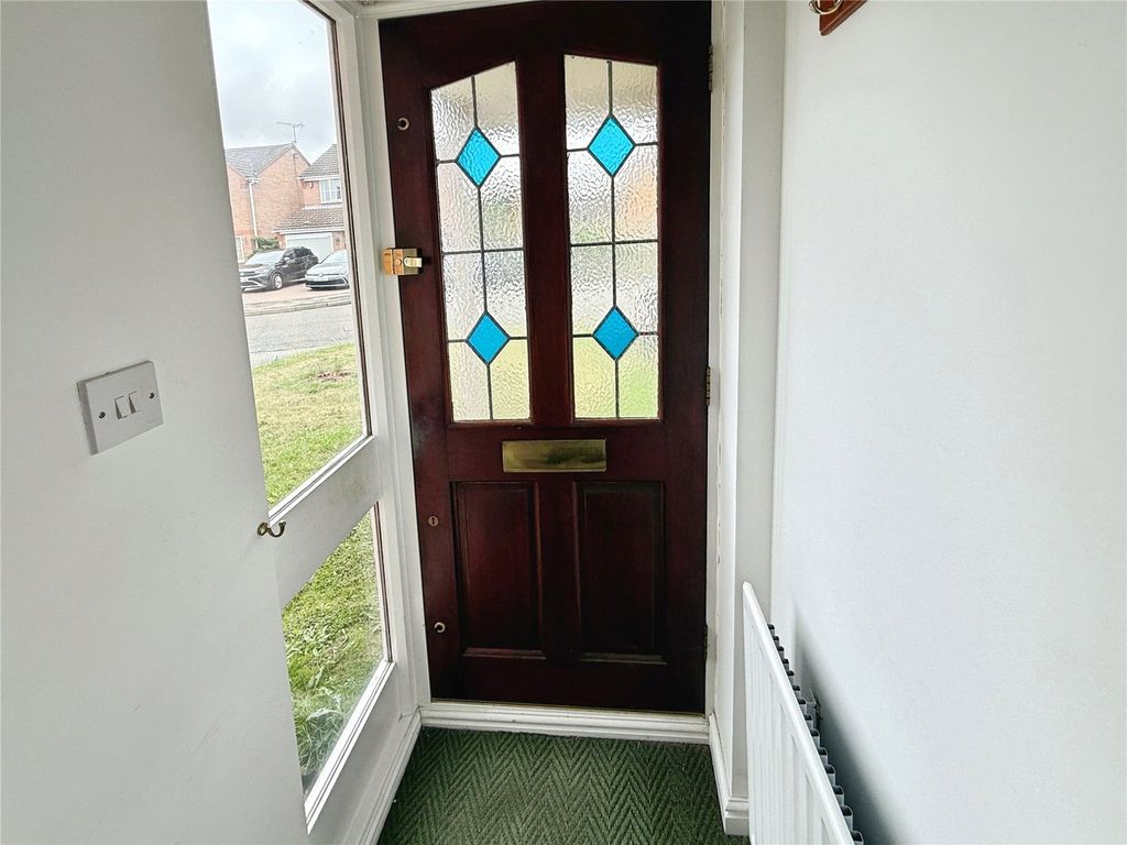 Property photo 2 of 17 Entrance Hallway