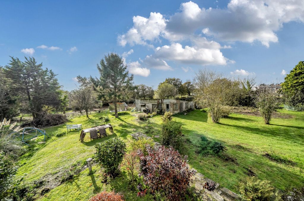 Property photo 2 of 19 2 - Picture No. 31