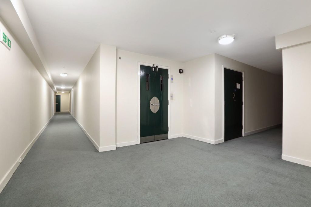 Property photo 3 of 13 Ach_8741.Jpg