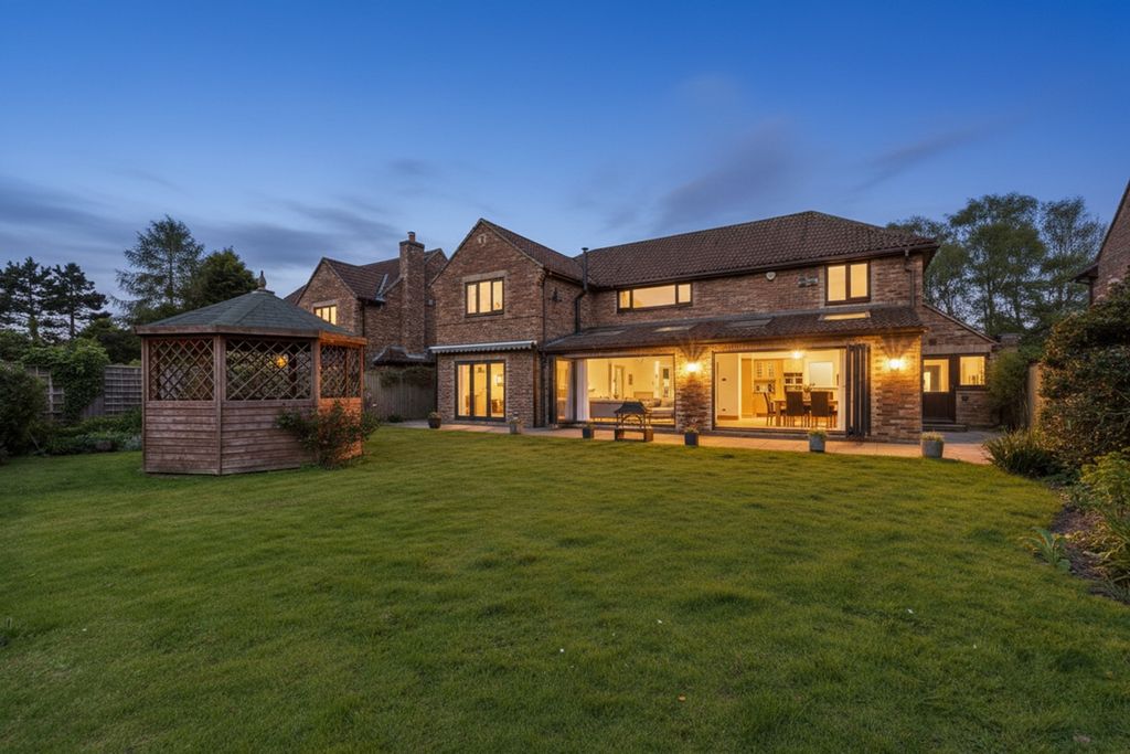 Property photo 1 of 29 Derry Gariff - Rear Night