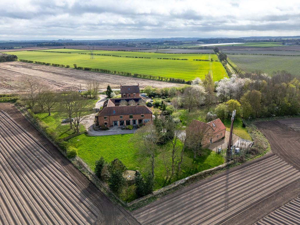 Property photo 1 of 34 Photo 1