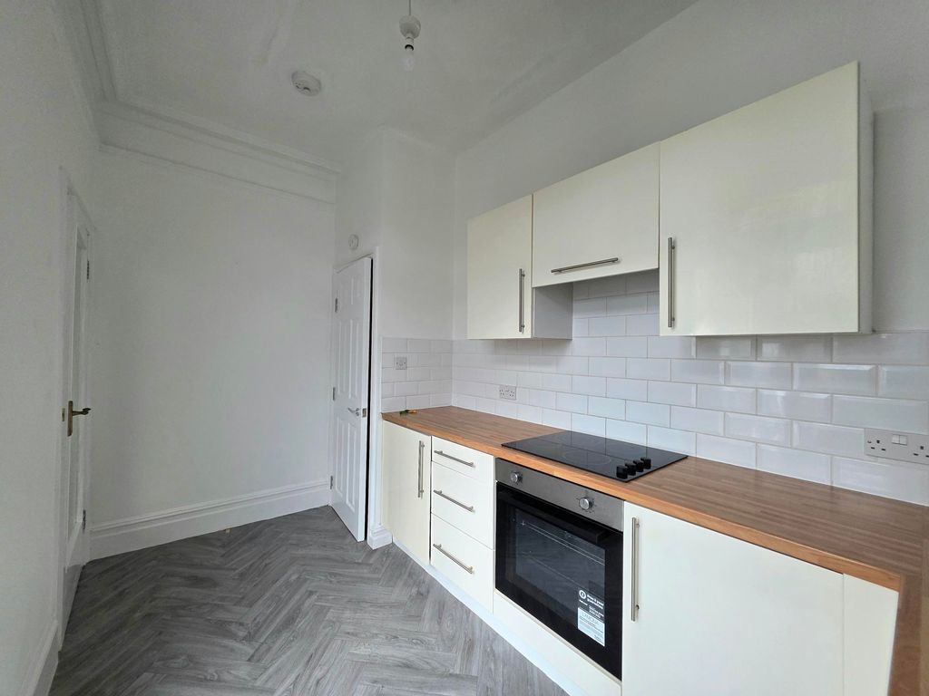 Property photo 3 of 8 Image